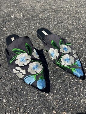 Zara Black Pointed Slip-On Mules with Floral Embroidery